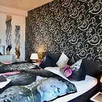 Suite-apartment-essen 호텔 3*