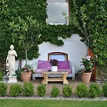 호텔 Suite-apartment-essen 3*