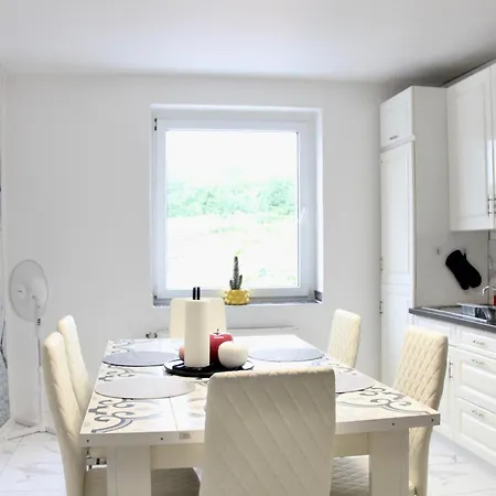 فندق سويت أبارتمنت إيسن إسن