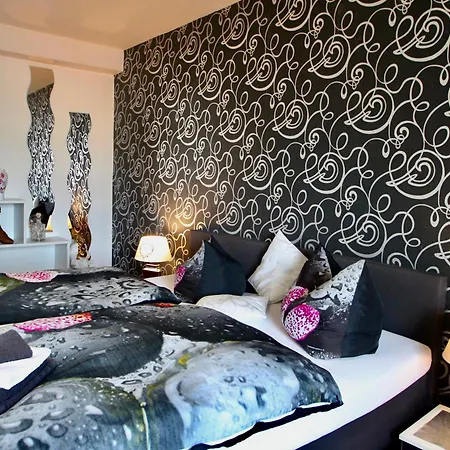 Suite-apartment-essen Hotel 3*
