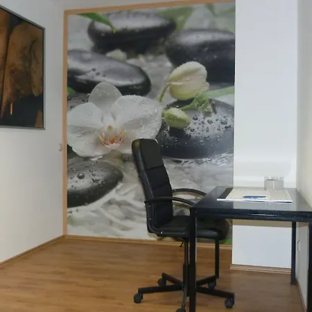 Hotel Suite-apartment-essen 3*