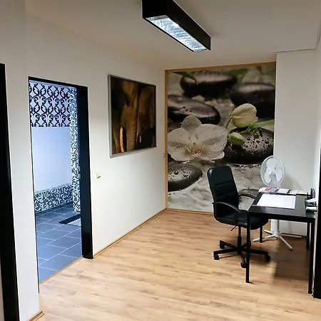 Hotel Suite-apartment-essen 3*