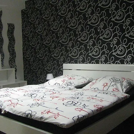 מלון Suite-apartment-essen 3*