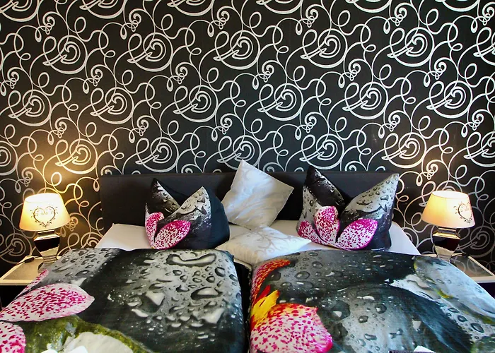 Hotel Suite-apartment-essen 3*